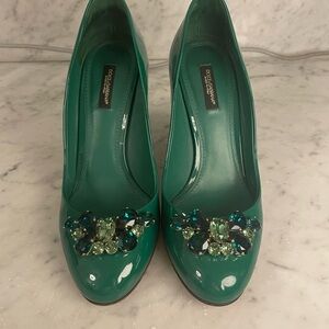 Dolce&Gabbana lack heels with embroidery